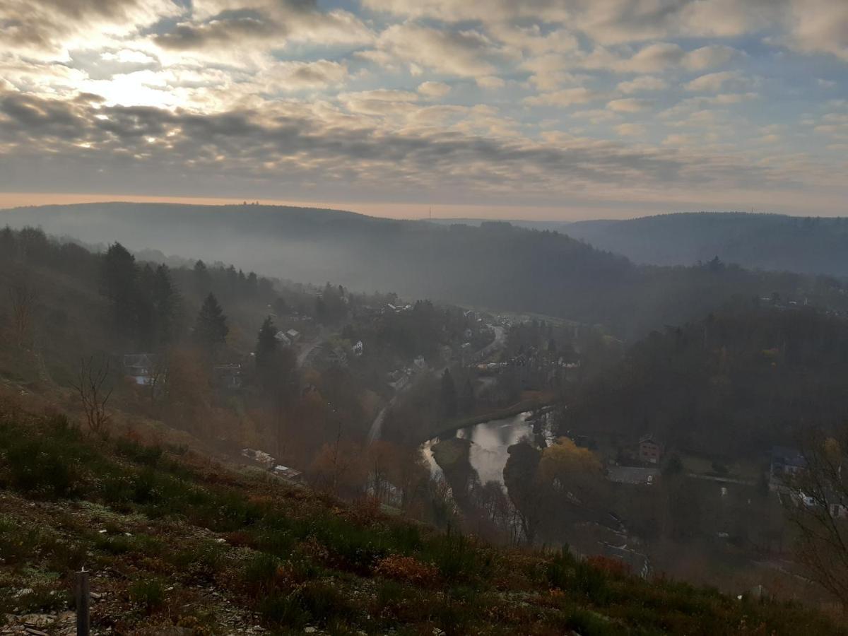 Bed & Breakfast Vallee De L'Ourthe Marcourt Exteriör bild